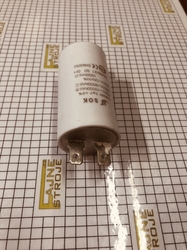 Kondenzátor SC1121, 2 uF, 450-500 V (2 x faston + šroub)