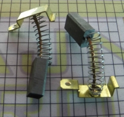 Uhlíky RYOBI 5x8x13