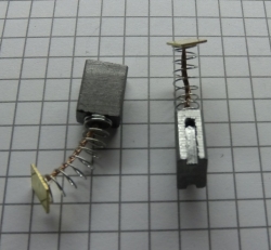 Uhlíky HECHT 4,9x7,9x11mm