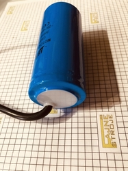 Motorový kondenzátor rozběhový TC 544, 200 uF, 320V (kabel)